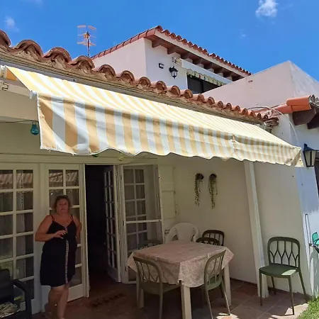 Birdie 圣米格尔德阿沃纳